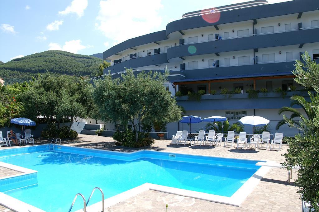 Hotel Blu Eden Прая а Маре Екстериор снимка